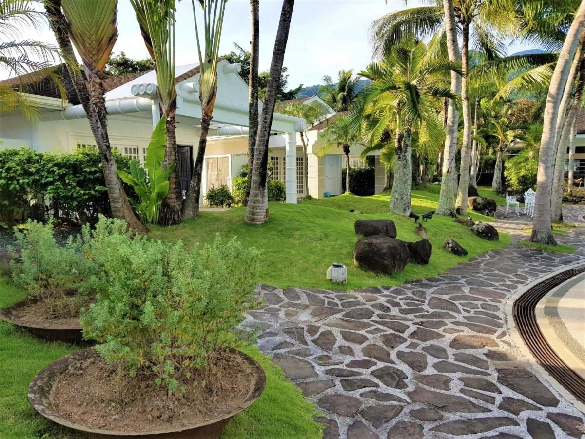 Chateau Bleu Resort Calamba  Esterno foto