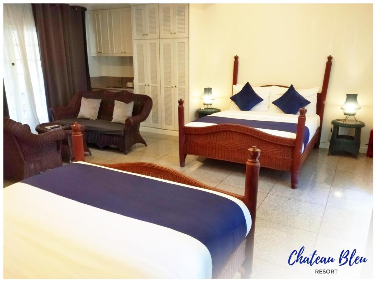 Chateau Bleu Resort Calamba  Esterno foto